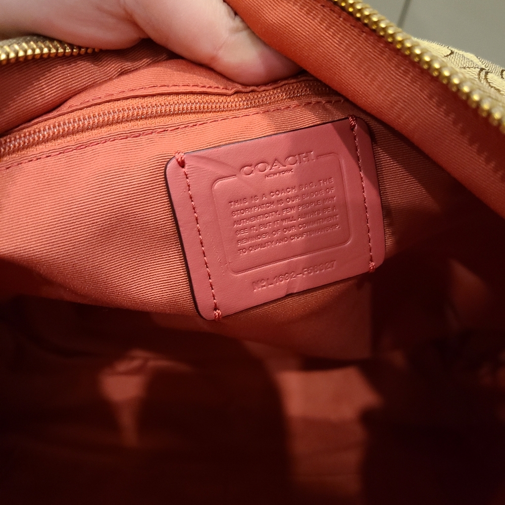 Coach Two Way Bag - Picture 10 of 11
